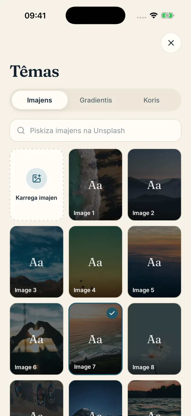 O ecrã de temas da app, com fundos de imagens, gradientes e cores